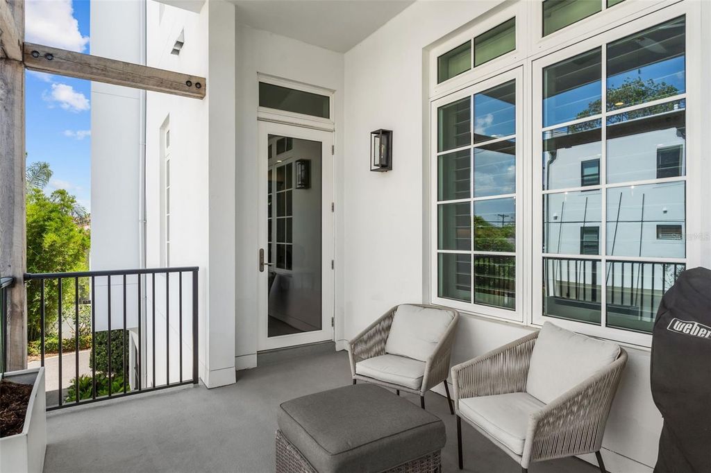 Image 13 of property listing at 91 DAVIS BOULEVARD 204, Tampa, FL 33606