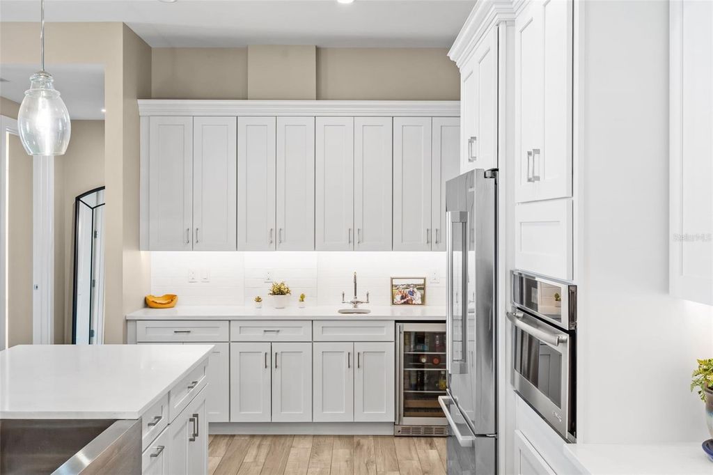 Image 18 of property listing at 91 DAVIS BOULEVARD 204, Tampa, FL 33606