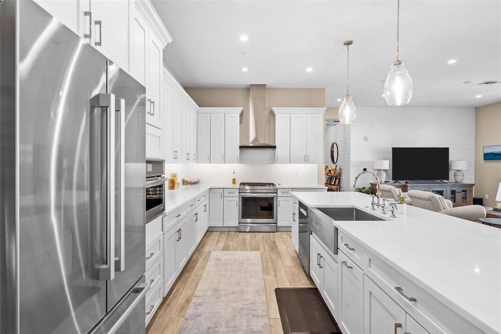 Image 20 of property listing at 91 DAVIS BOULEVARD 204, Tampa, FL 33606
