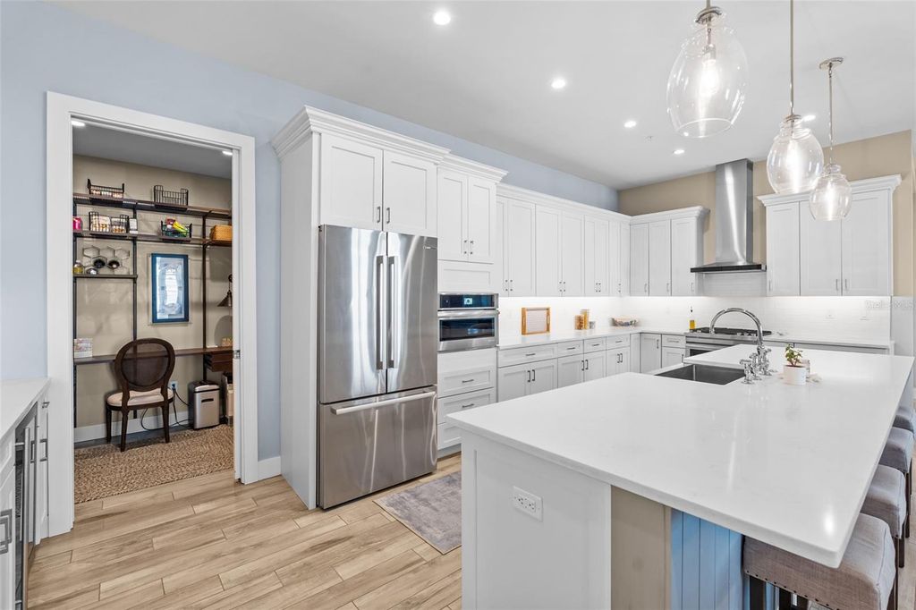 Image 21 of property listing at 91 DAVIS BOULEVARD 204, Tampa, FL 33606