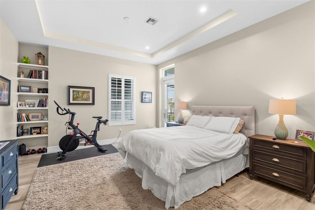 Image 31 of property listing at 91 DAVIS BOULEVARD 204, Tampa, FL 33606