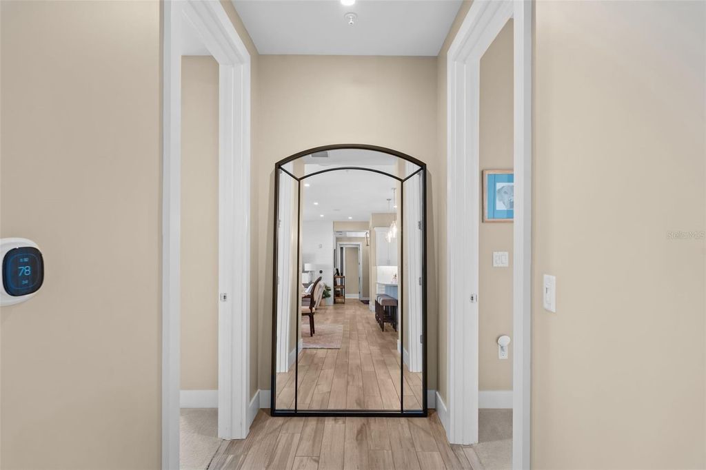 Image 33 of property listing at 91 DAVIS BOULEVARD 204, Tampa, FL 33606