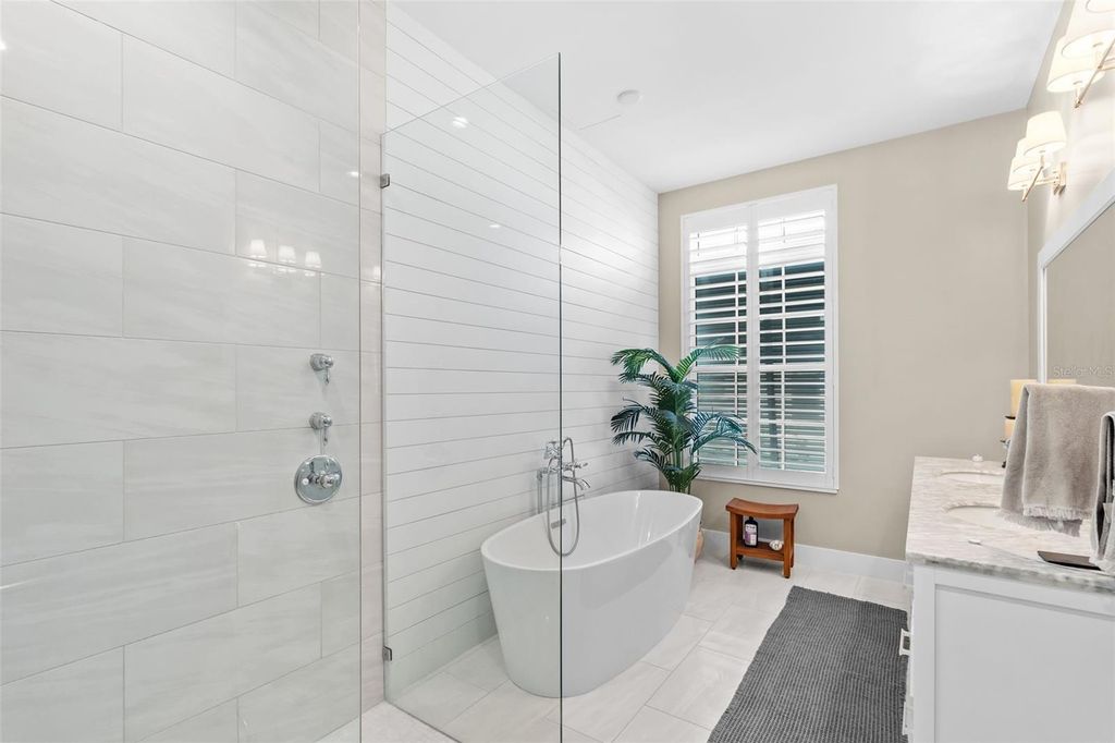 Image 35 of property listing at 91 DAVIS BOULEVARD 204, Tampa, FL 33606