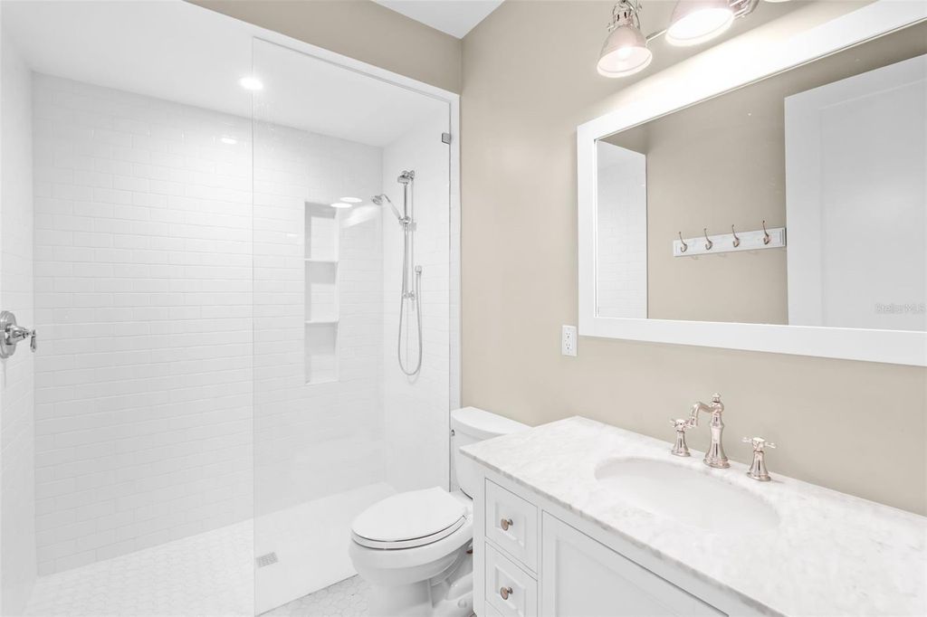 Image 41 of property listing at 91 DAVIS BOULEVARD 204, Tampa, FL 33606