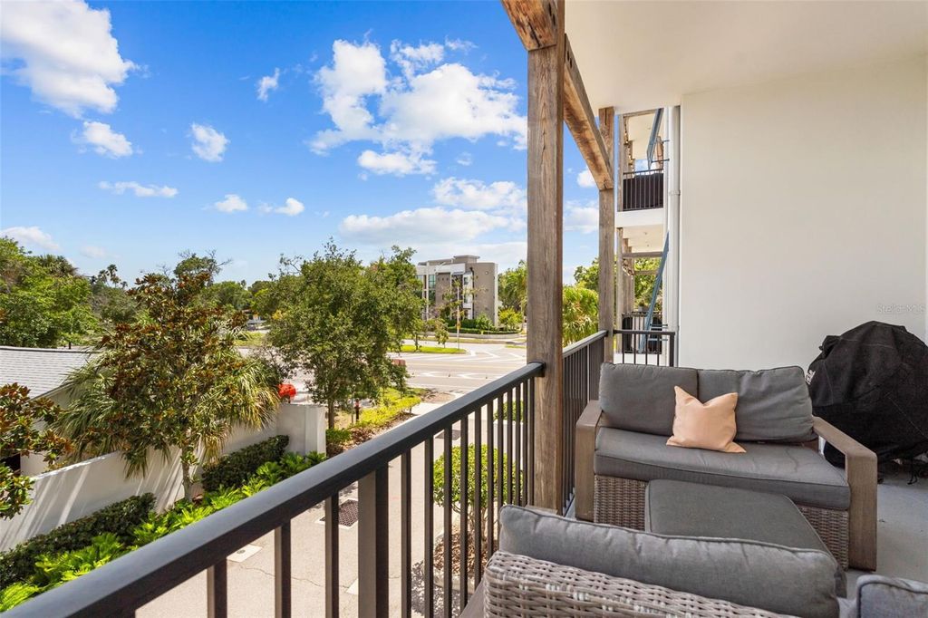 Image 50 of property listing at 91 DAVIS BOULEVARD 204, Tampa, FL 33606
