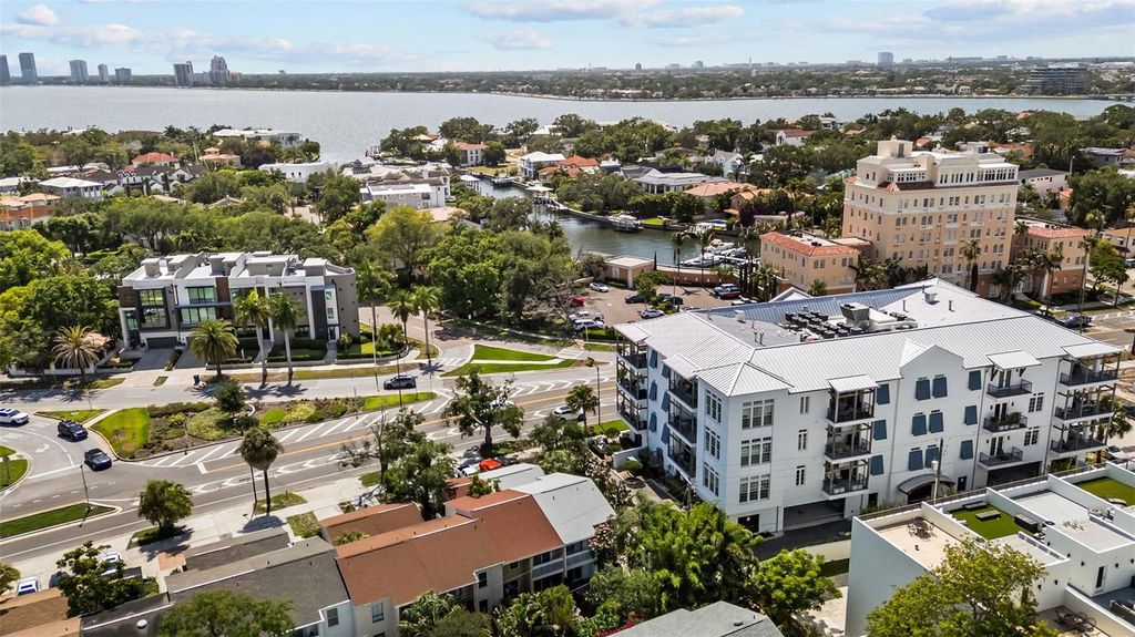 Image 52 of property listing at 91 DAVIS BOULEVARD 204, Tampa, FL 33606