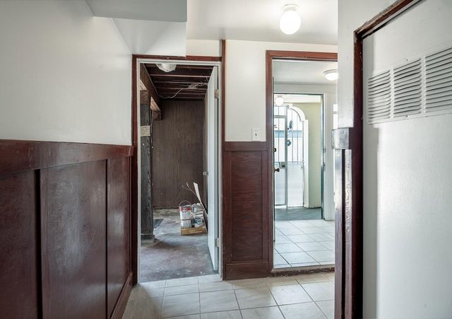 653 20Th St, Richmond, CA 94801