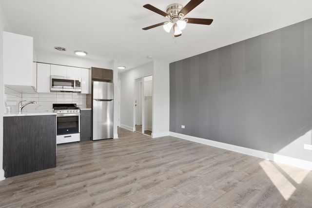 6758 N Sheridan Avenue 434, Chicago, IL 60626