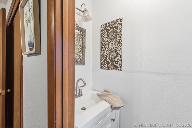 2545 Bristow Point, Mcalester, OK 74501
