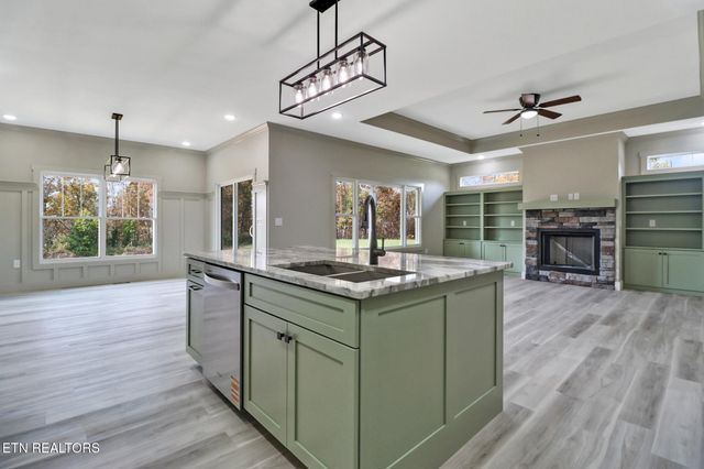 880 Allardt Hwy, Jamestown, TN 38556