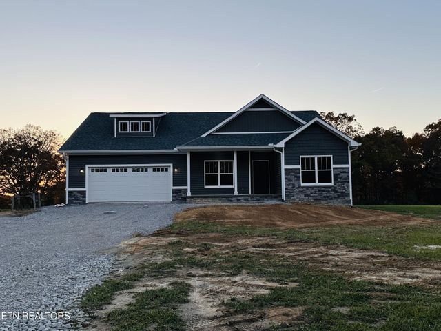 880 Allardt Hwy, Jamestown, TN 38556