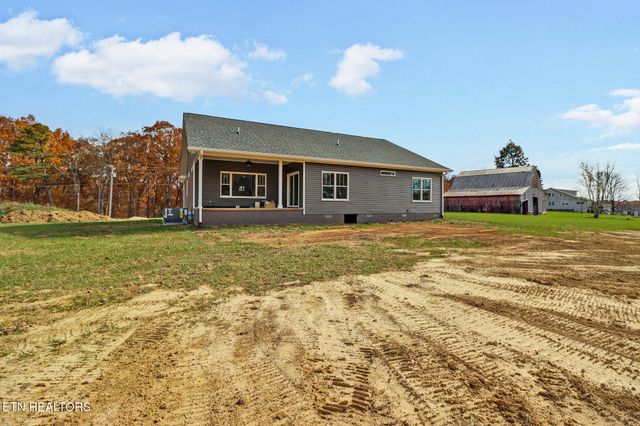 880 Allardt Hwy, Jamestown, TN 38556