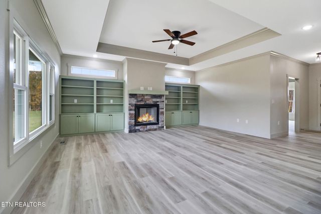 880 Allardt Hwy, Jamestown, TN 38556