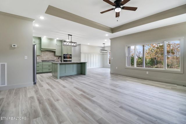 880 Allardt Hwy, Jamestown, TN 38556