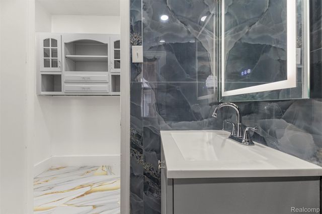 7830 Miller Road, Dearborn, MI 48126