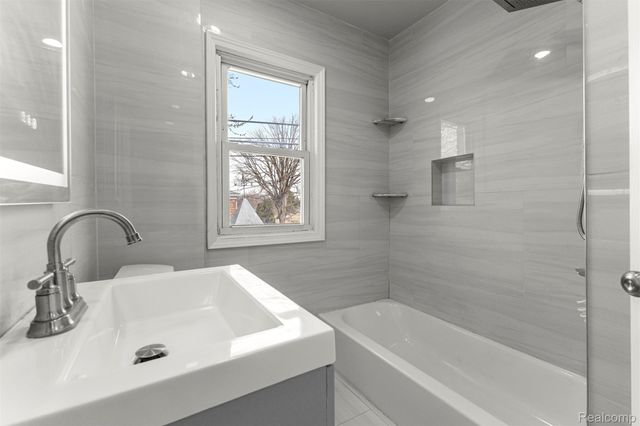 7830 Miller Road, Dearborn, MI 48126