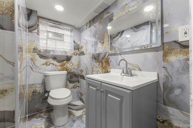 7830 Miller Road, Dearborn, MI 48126