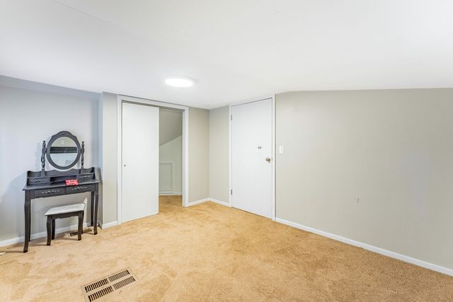 204 S Roy Avenue, Northlake, IL 60164