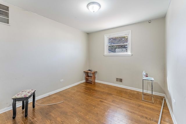 204 S Roy Avenue, Northlake, IL 60164