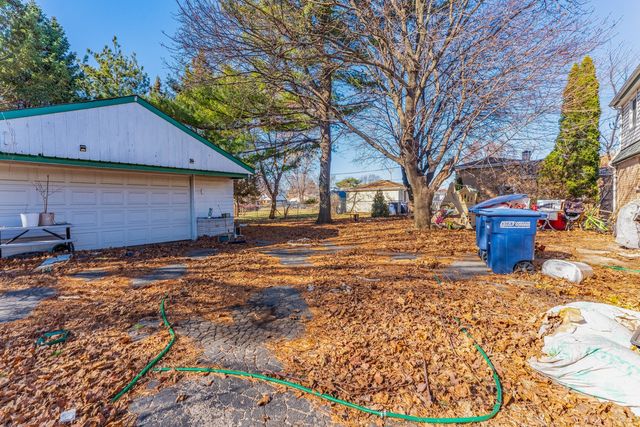 204 S Roy Avenue, Northlake, IL 60164