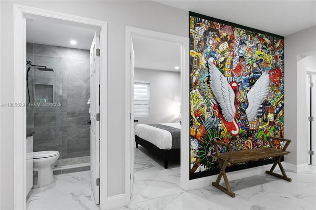 2376 NW 2nd St, Miami, FL 33125