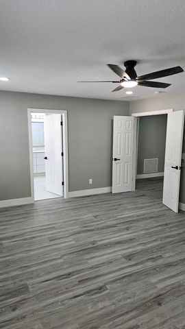 5209 CREEKSIDE PARK AVENUE, Orlando, FL 32811