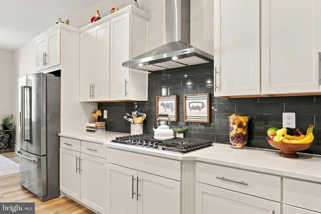 42724 CUSHING TER, Ashburn, VA 20148