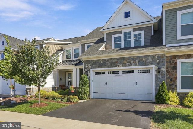 42724 CUSHING TER, Ashburn, VA 20148