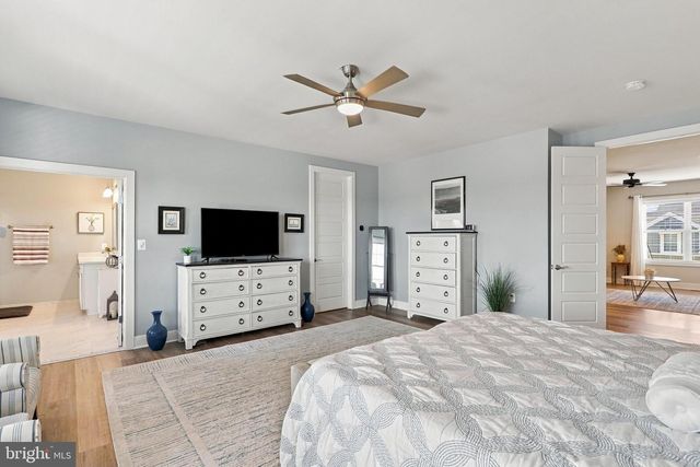 42724 CUSHING TER, Ashburn, VA 20148