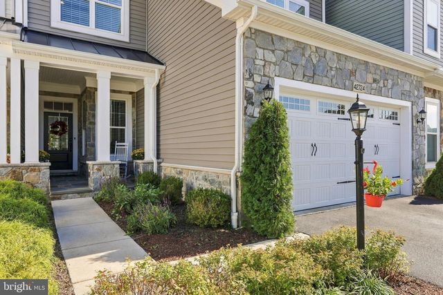 42724 CUSHING TER, Ashburn, VA 20148