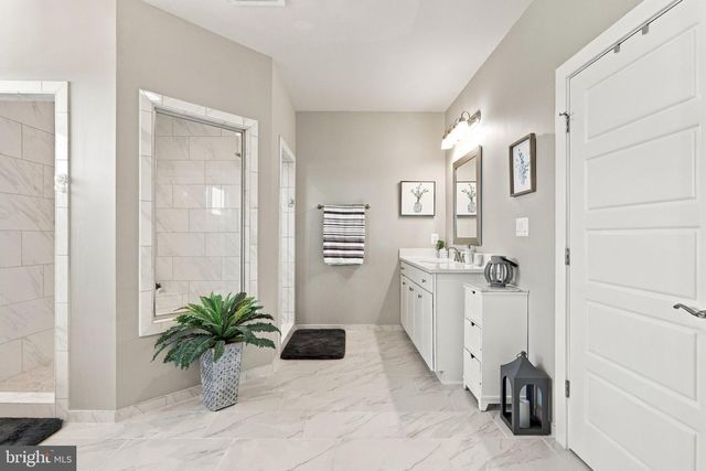 42724 CUSHING TER, Ashburn, VA 20148