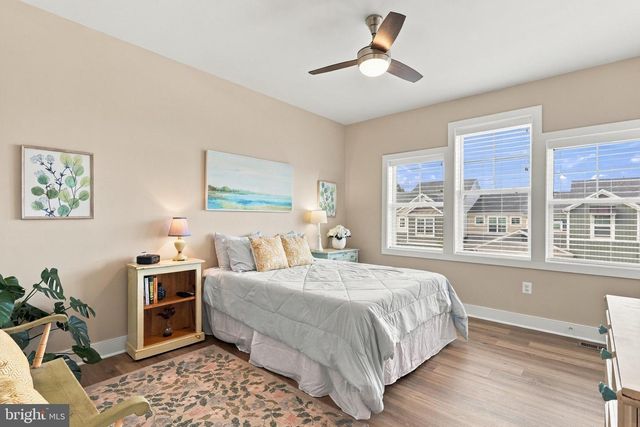 42724 CUSHING TER, Ashburn, VA 20148