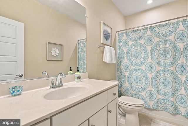 42724 CUSHING TER, Ashburn, VA 20148