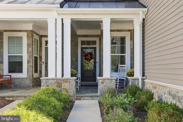 42724 CUSHING TER, Ashburn, VA 20148