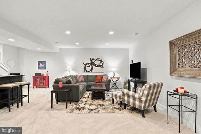 42724 CUSHING TER, Ashburn, VA 20148