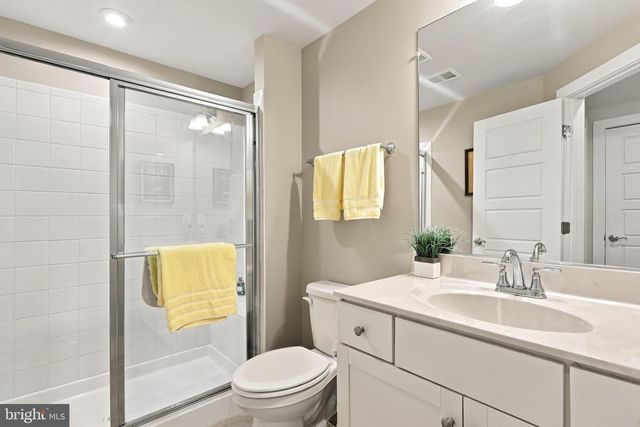 42724 CUSHING TER, Ashburn, VA 20148
