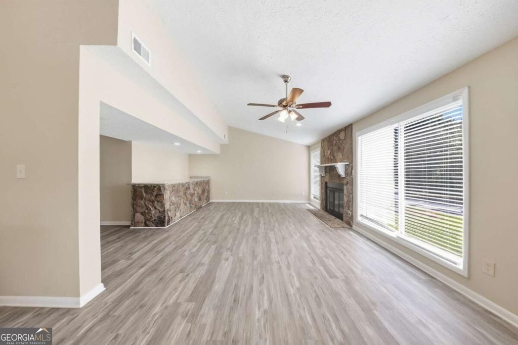 5006 Stoney Point Circle, Stone Mountain, GA 30088 — photo 5