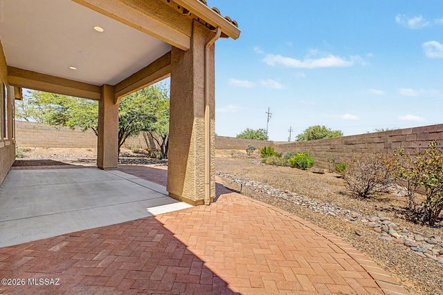3911 E Ruffian Road, Tucson, AZ 85739