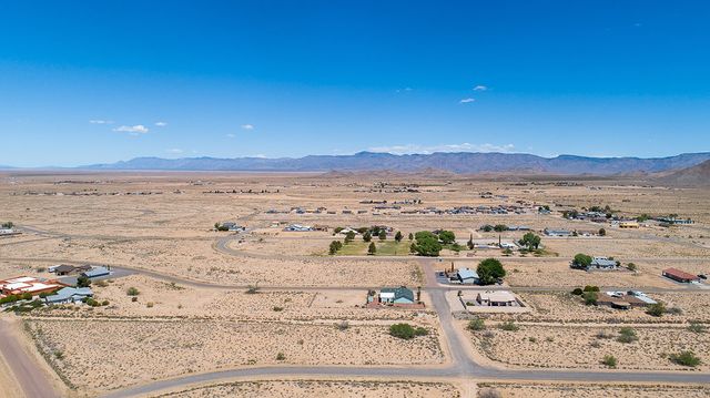 7354 E Blazed Ridge Drive, Kingman, AZ 86401