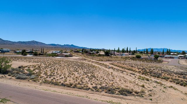 7354 E Blazed Ridge Drive, Kingman, AZ 86401