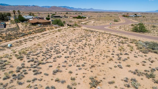 7354 E Blazed Ridge Drive, Kingman, AZ 86401
