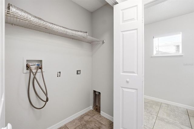 955 LOUVRE COURT, Kissimmee, FL 34759