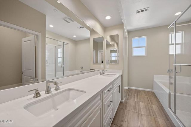 1952 Victoria Avenue, Oxnard, CA 93035