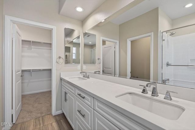 1952 Victoria Avenue, Oxnard, CA 93035