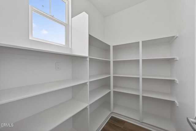 1952 Victoria Avenue, Oxnard, CA 93035