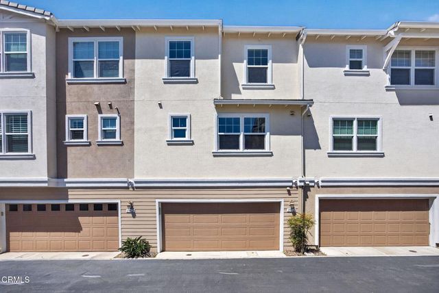 1952 Victoria Avenue, Oxnard, CA 93035