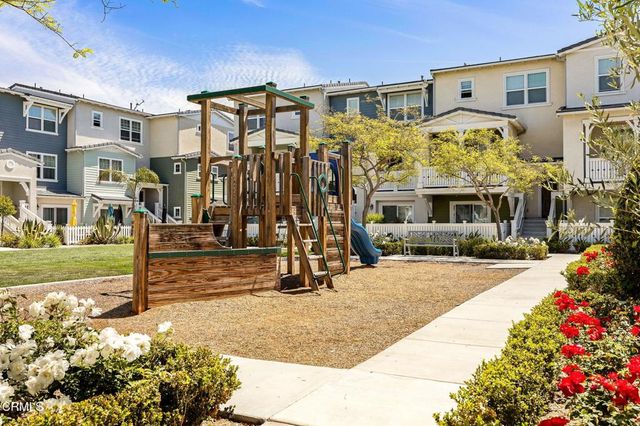 1952 Victoria Avenue, Oxnard, CA 93035