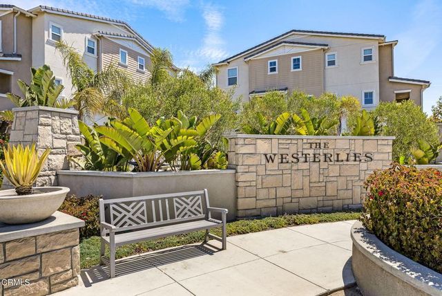 1952 Victoria Avenue, Oxnard, CA 93035