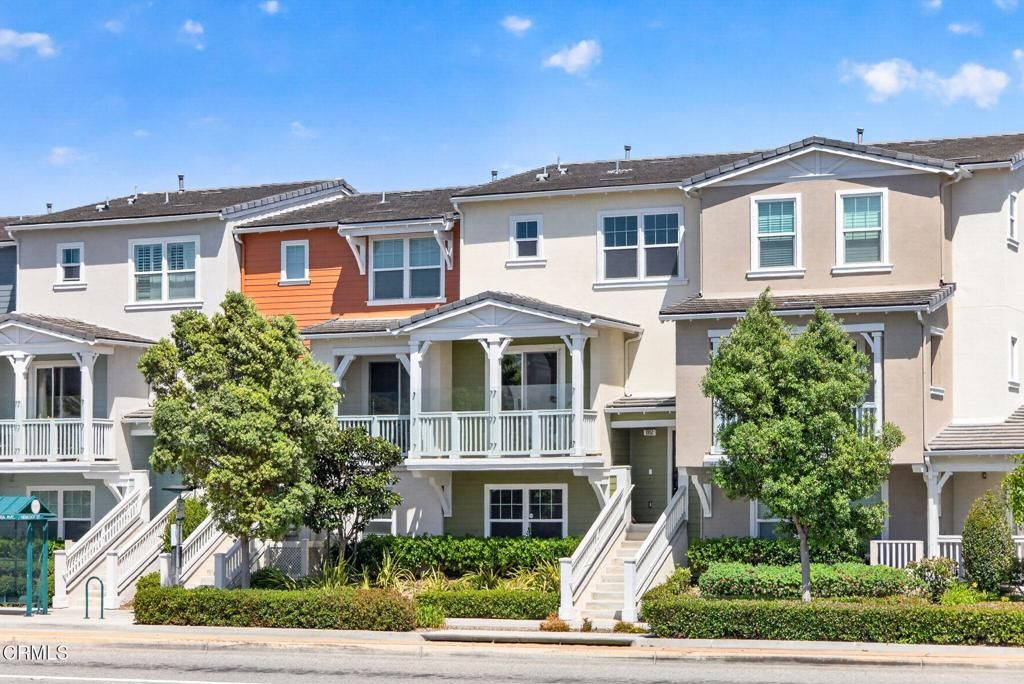 1952 Victoria Avenue, Oxnard, CA 93035