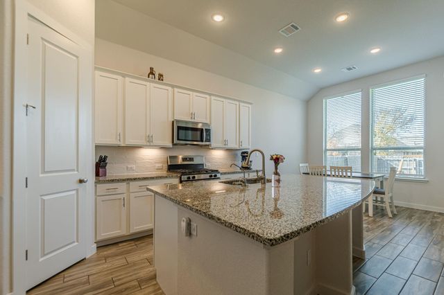 148 Emerald Green RD, San Marcos, TX 78666